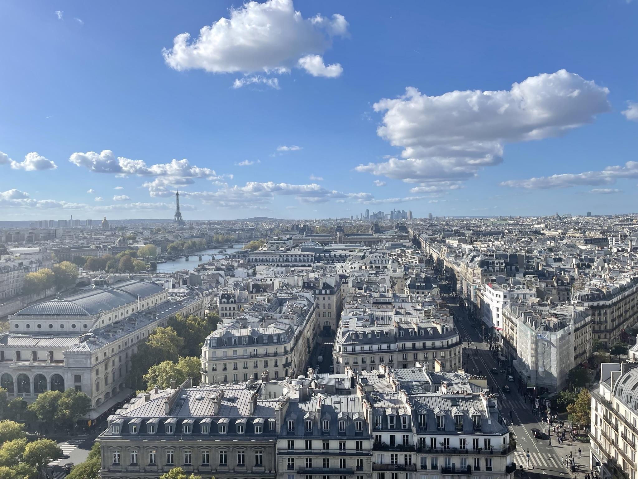 Ensemble urbain à Paris